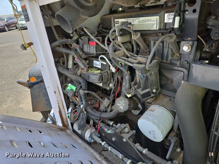 image for item YA0798 2017 Altec DC 1317 wood chipper