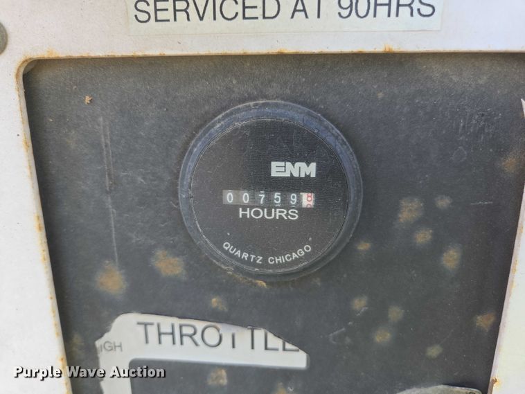 image for item YA0798 2017 Altec DC 1317 wood chipper