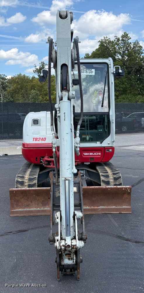 image for item YA0952 2019 Takeuchi TB240  mini excavator