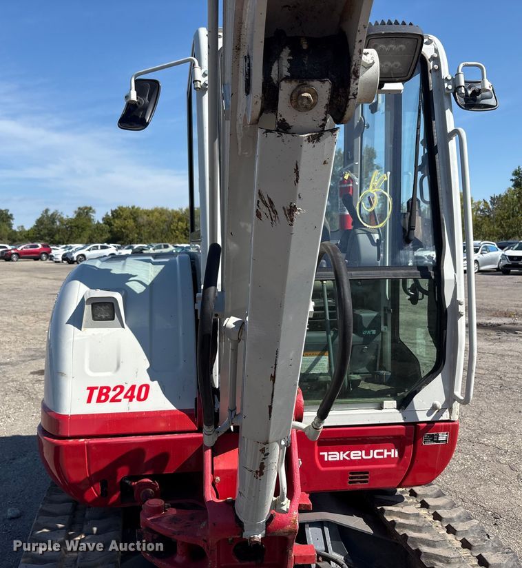 image for item YA0952 2019 Takeuchi TB240  mini excavator