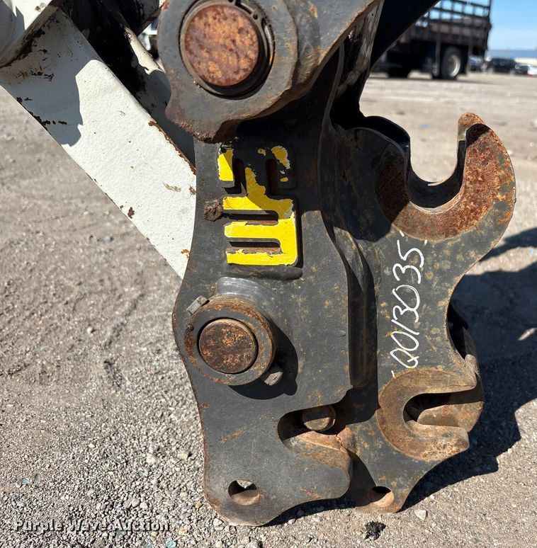 image for item YA0952 2019 Takeuchi TB240  mini excavator