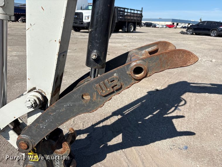 image for item YA0952 2019 Takeuchi TB240  mini excavator