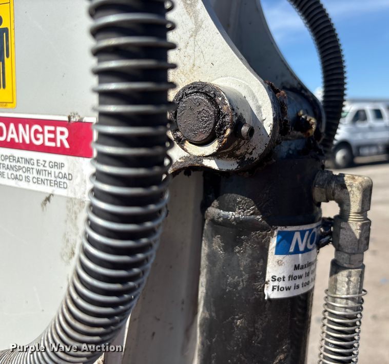 image for item YA0952 2019 Takeuchi TB240  mini excavator