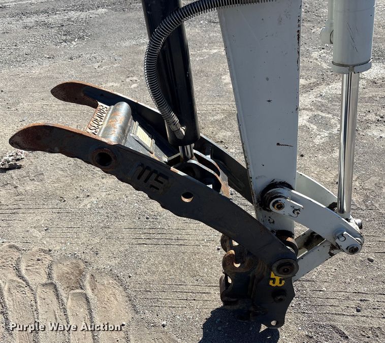 image for item YA0952 2019 Takeuchi TB240  mini excavator