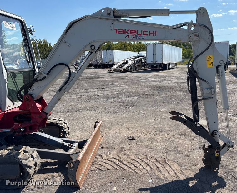 image for item YA0952 2019 Takeuchi TB240  mini excavator