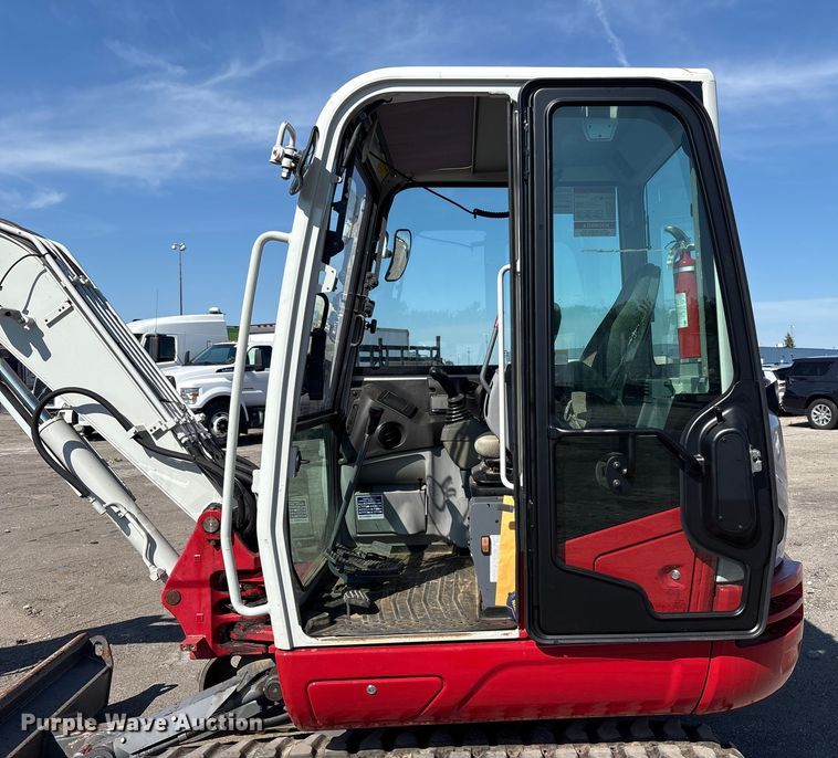image for item YA0952 2019 Takeuchi TB240  mini excavator