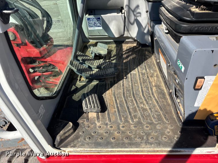 image for item YA0952 2019 Takeuchi TB240  mini excavator