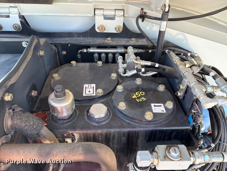 image for item YA0952 2019 Takeuchi TB240  mini excavator