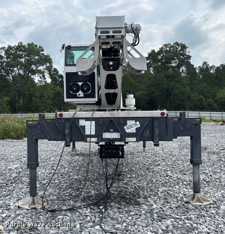 image for item YA0957 2015 Manitex TC450-142 truck mounted crane