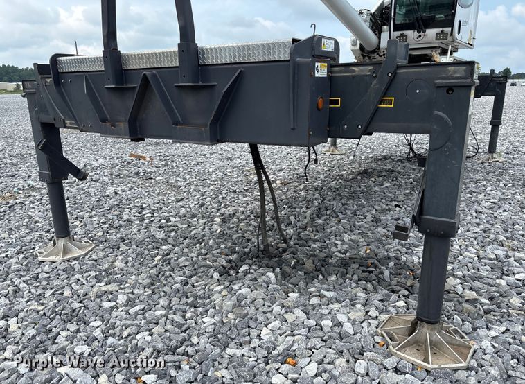 image for item YA0957 2015 Manitex TC450-142 truck mounted crane