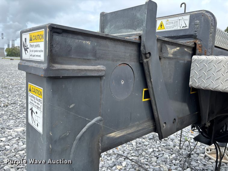 image for item YA0957 2015 Manitex TC450-142 truck mounted crane