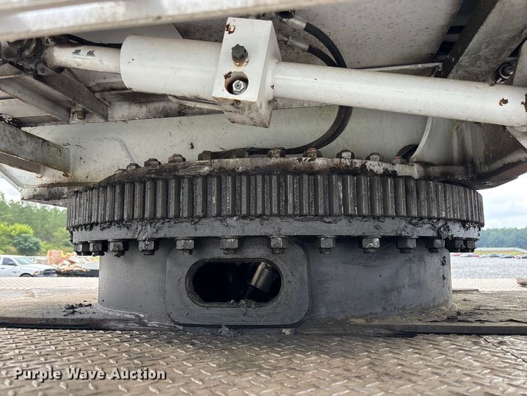 image for item YA0957 2015 Manitex TC450-142 truck mounted crane