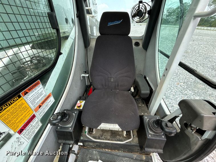 image for item YA0957 2015 Manitex TC450-142 truck mounted crane