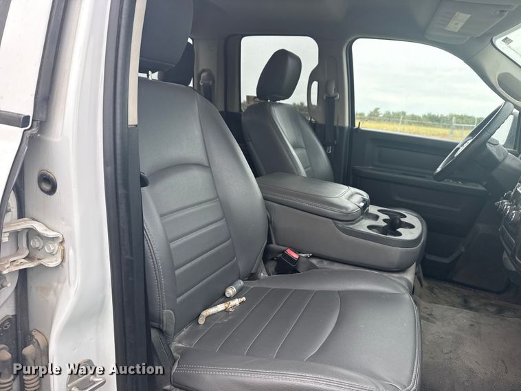 image for item DJ7773 2017 Dodge Ram 1500 Quad Cab pickup truck