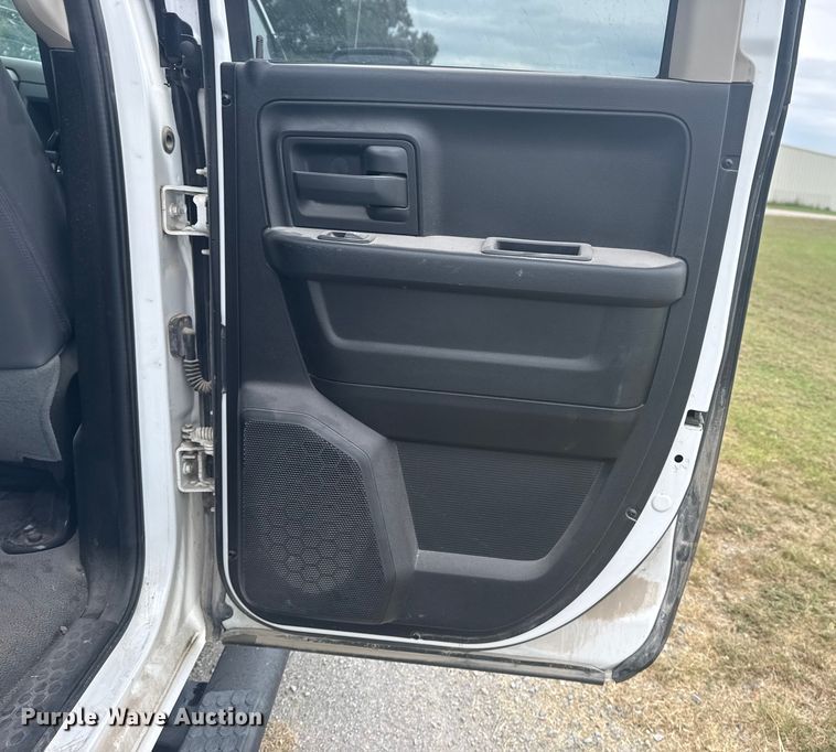 image for item DJ7773 2017 Dodge Ram 1500 Quad Cab pickup truck