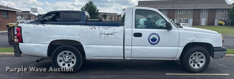 image for item DJ7779 2006 Chevrolet Silverado 1500 pickup truck