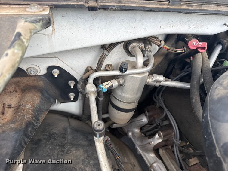 image for item DJ7779 2006 Chevrolet Silverado 1500 pickup truck