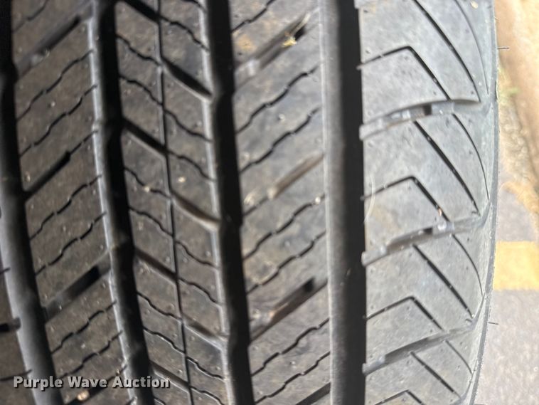 image for item DJ7779 2006 Chevrolet Silverado 1500 pickup truck