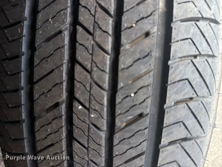 image for item DJ7779 2006 Chevrolet Silverado 1500 pickup truck