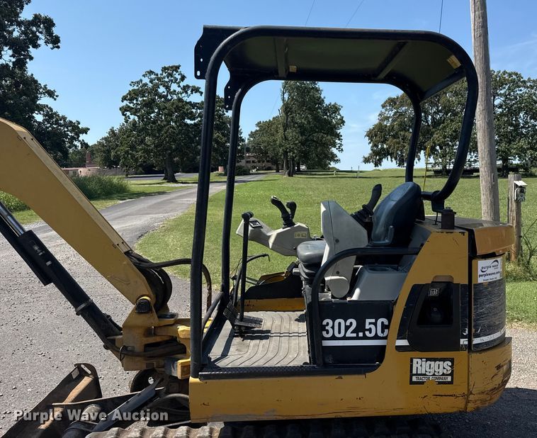 image for item DJ7799 2006 Caterpillar 302.5C mini excavator
