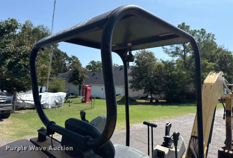 image for item DJ7799 2006 Caterpillar 302.5C mini excavator