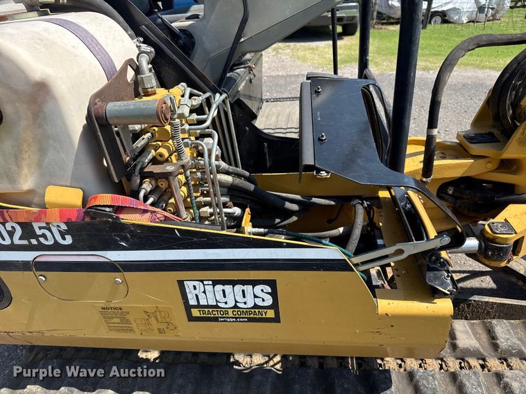 image for item DJ7799 2006 Caterpillar 302.5C mini excavator