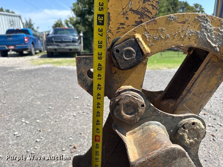 image for item DJ7799 2006 Caterpillar 302.5C mini excavator