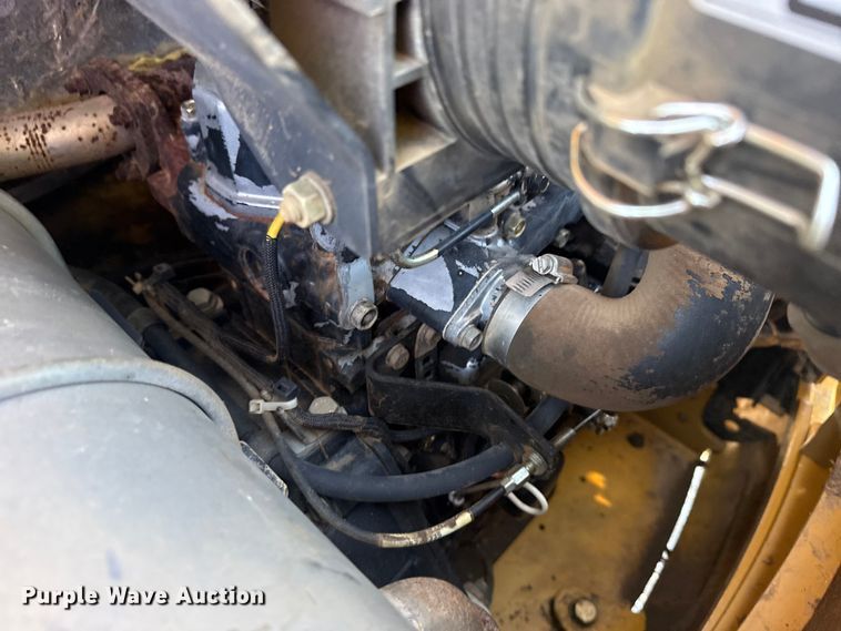 image for item DJ7799 2006 Caterpillar 302.5C mini excavator