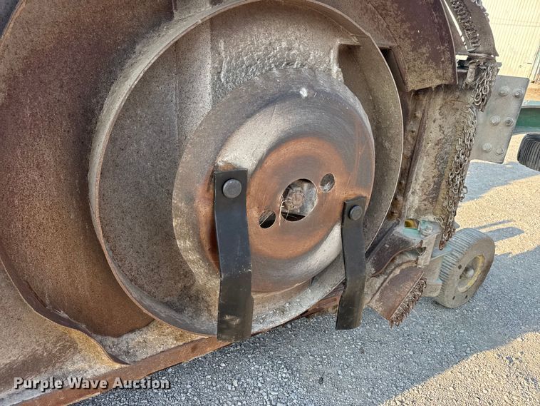 image for item DO2230 John Deere R15 batwing rotary mower