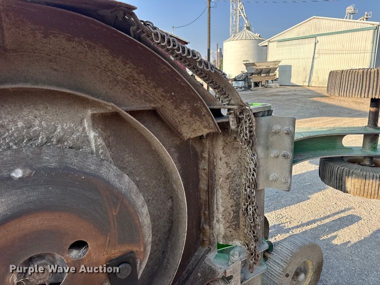 image for item DO2230 John Deere R15 batwing rotary mower