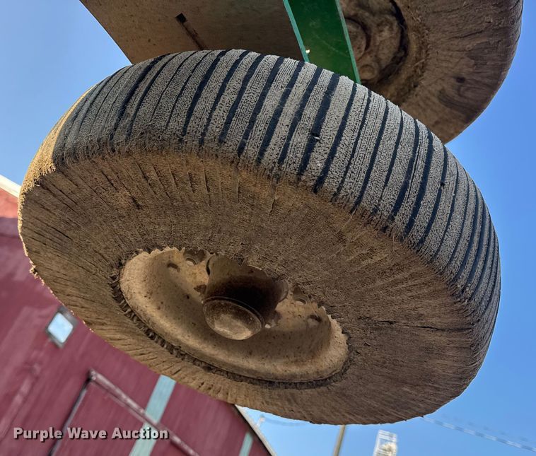 image for item DO2230 John Deere R15 batwing rotary mower