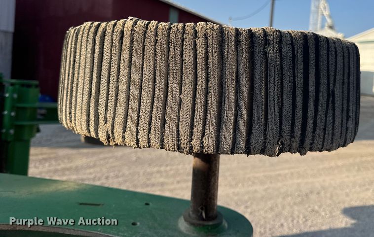 image for item DO2230 John Deere R15 batwing rotary mower