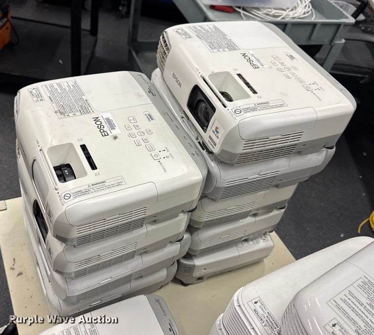 image for item DO2238 Approximately 64 Epson projectors