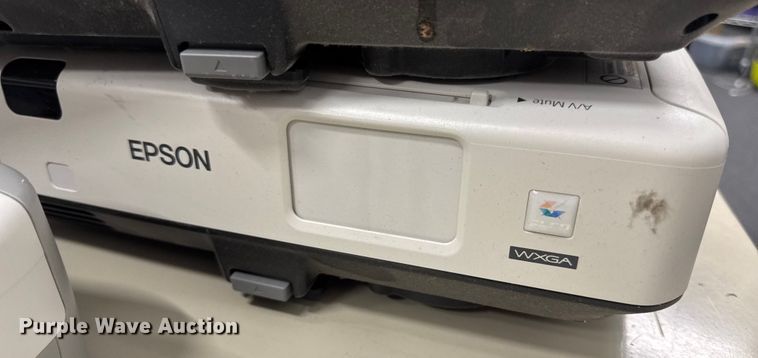 image for item DO2238 Approximately 64 Epson projectors