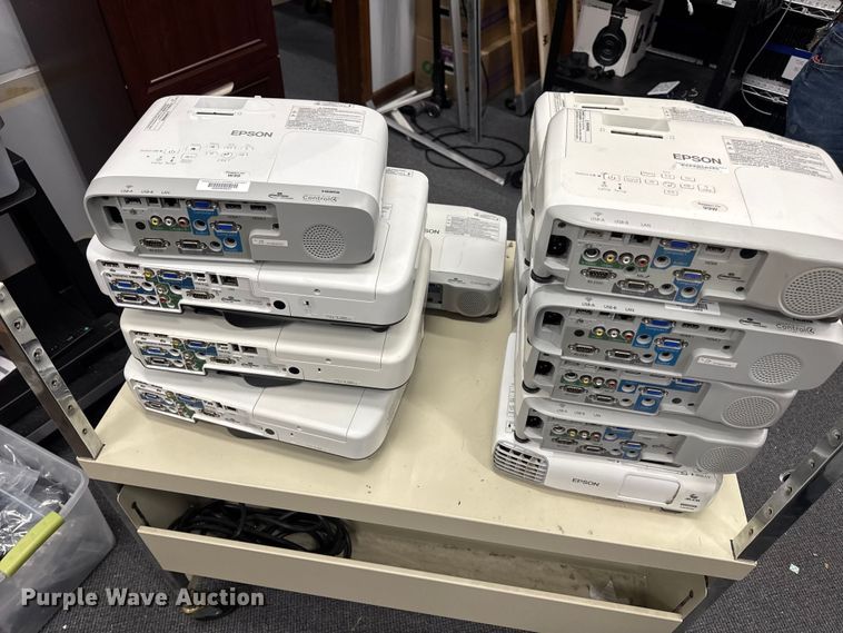 image for item DO2238 Approximately 64 Epson projectors