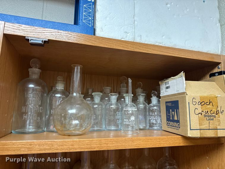 image for item DO2242 Office equipment