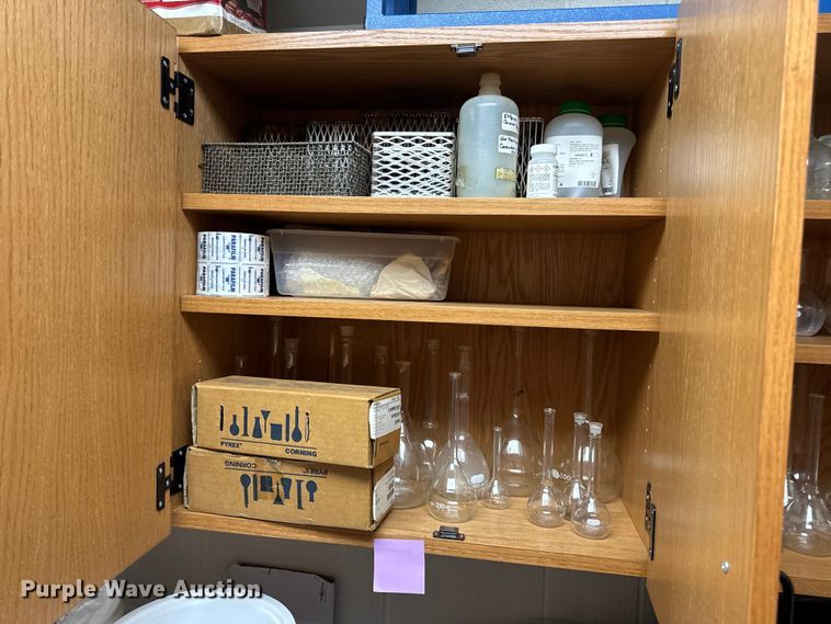 image for item DO2242 Office equipment