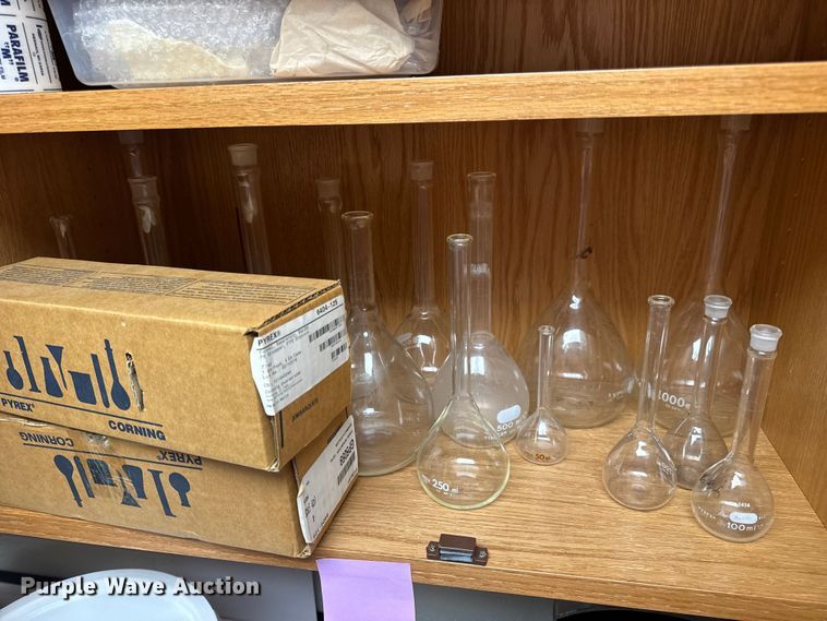 image for item DO2242 Office equipment