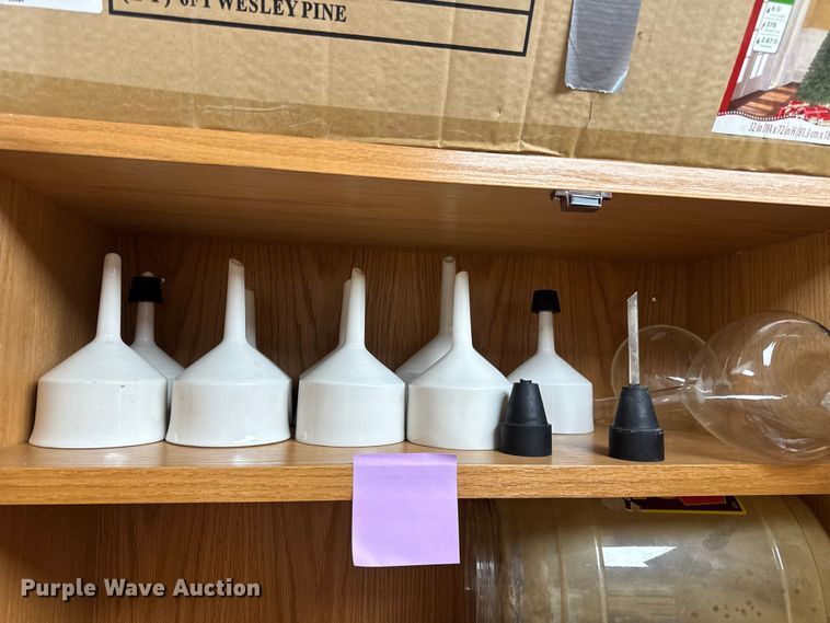 image for item DO2242 Office equipment