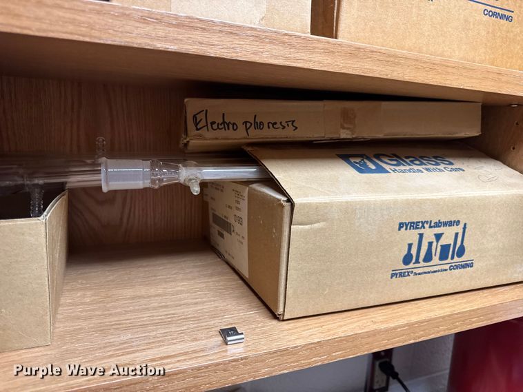 image for item DO2242 Office equipment