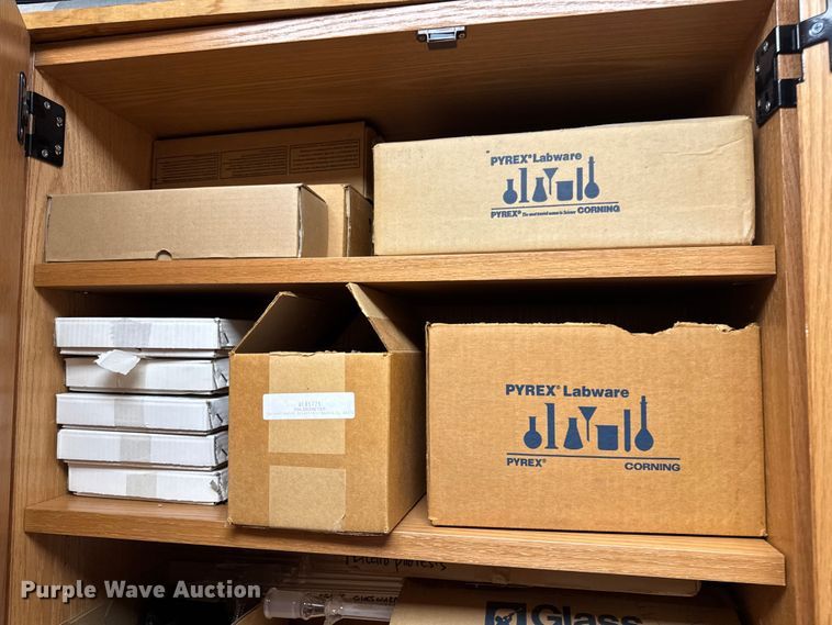 image for item DO2242 Office equipment