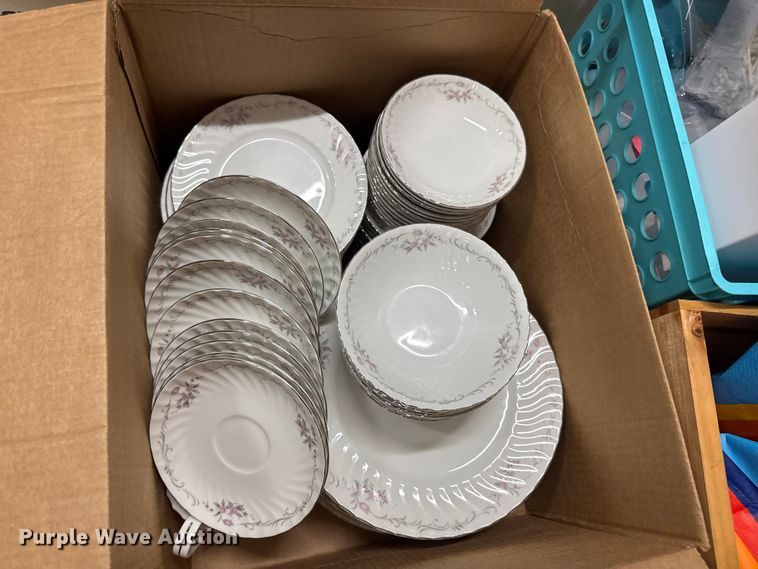 image for item DO2242 Office equipment