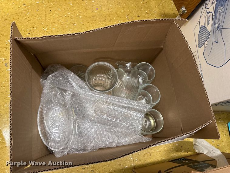 image for item DO2242 Office equipment