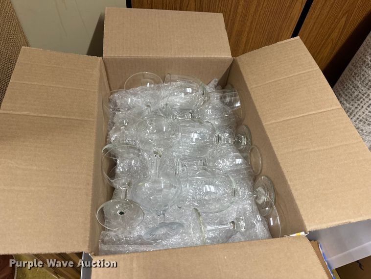 image for item DO2242 Office equipment