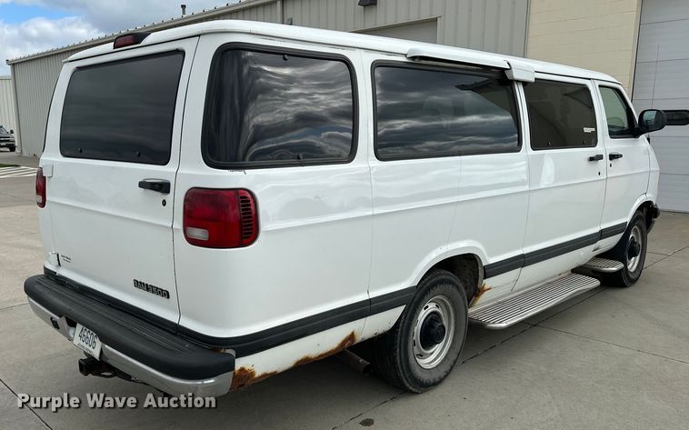 image for item DP8844 2000 Dodge Ram Wagon van