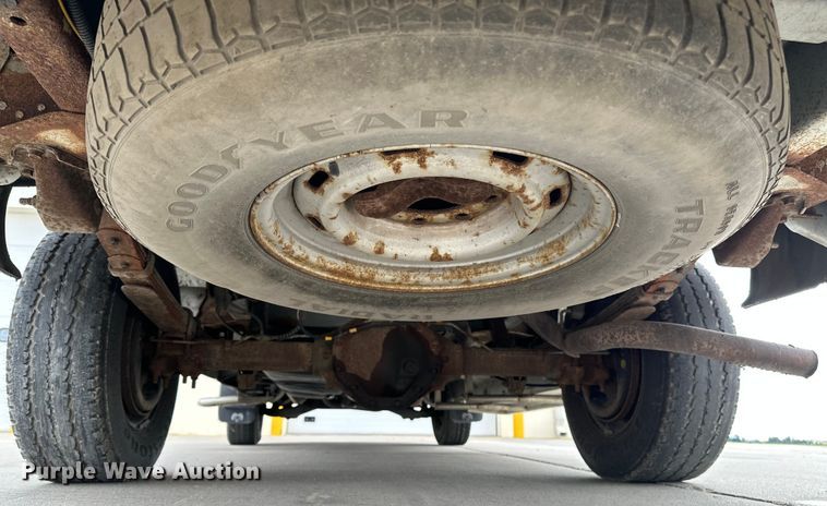 image for item DP8844 2000 Dodge Ram Wagon van