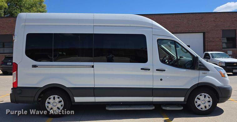 image for item DR3991 2015 Ford Transit 350 XLT handicap accessible van