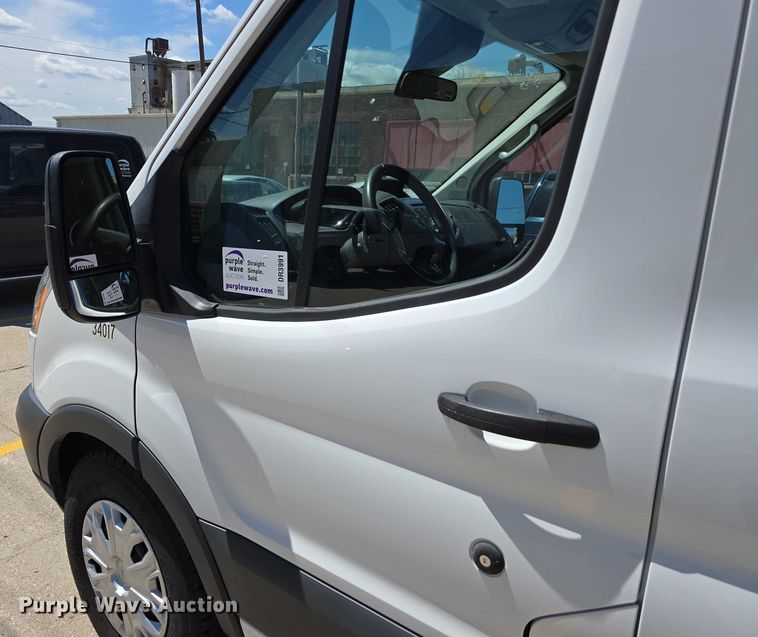 image for item DR3991 2015 Ford Transit 350 XLT handicap accessible van