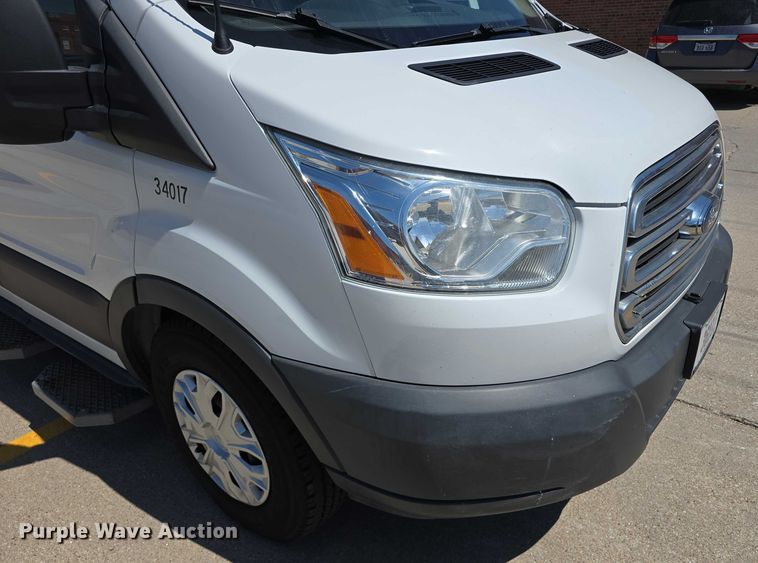 image for item DR3991 2015 Ford Transit 350 XLT handicap accessible van