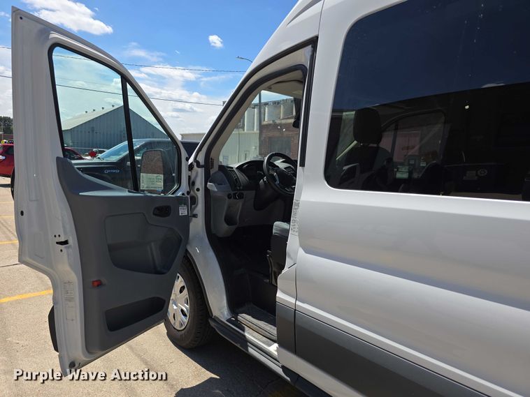 image for item DR3991 2015 Ford Transit 350 XLT handicap accessible van